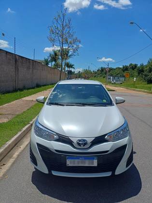 TOYOTA YARIS 1.5 16V FLEX XL PLUS CONNECT MULTIDRIVE TOYOTA YARIS 1.5 16V FLEX XL PLUS CONNECT MULTIDRIVE